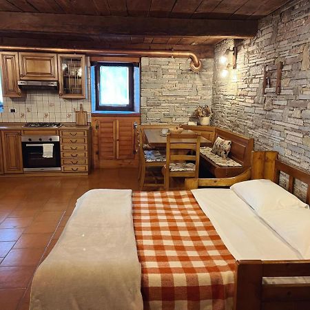 Monolocale Rustico Di Montagna Apartment Antey-Saint-Andre Bagian luar foto